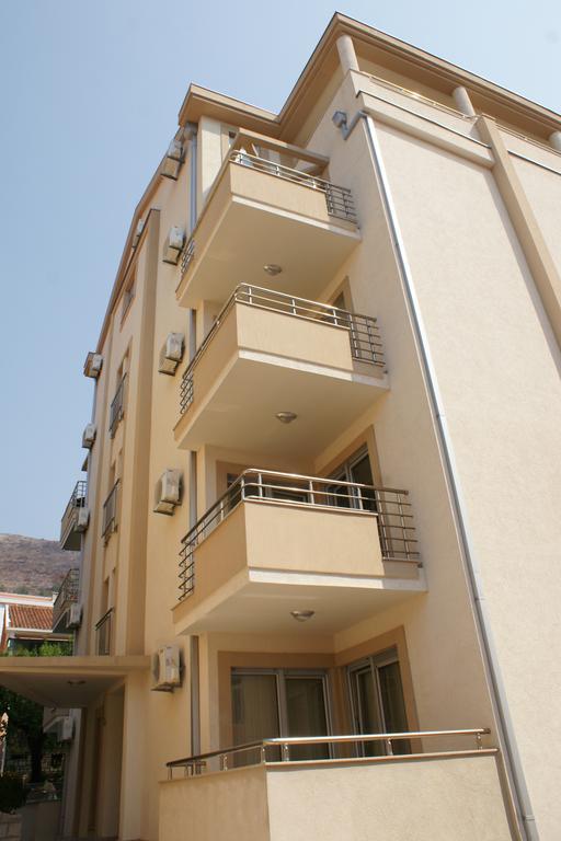 Apartments Dominus Petrovac Exterior photo